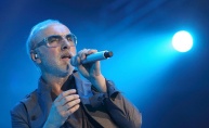 Dino Merlin priredio spektakl, napunio i zagrebačku Arenu 