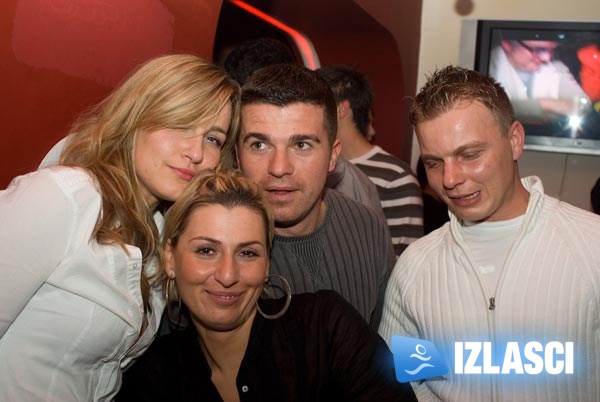 New Generation IZLASCI.net party powered by Smirnoff