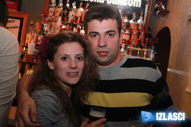 Sretan rođendan tiiii... Sretan rođendan KuCha bar! 