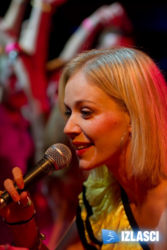 Jelena Rozga u Santosu