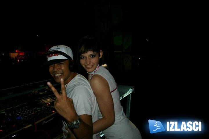 Absolut Greyhound UMAGINATION w. Axwell, Chuckie, Koyu
