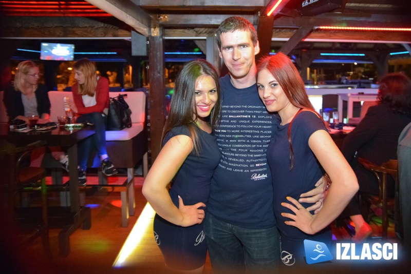 Krenula je sezona partya u Pakoštanima @ Joko bar