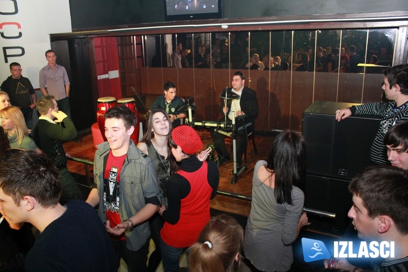 Skandalozno dobar provod uz Skandal band u clubu Loop 
