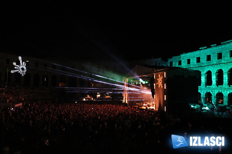 Outlook u Areni