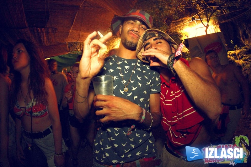 Pacino Beach bar u Istri je novo Zrće!