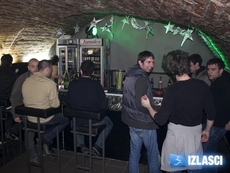 K Topu otvorio disco podrum